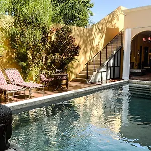 Ochenta Y Dos Bed&breakfast&spa **** Mérida